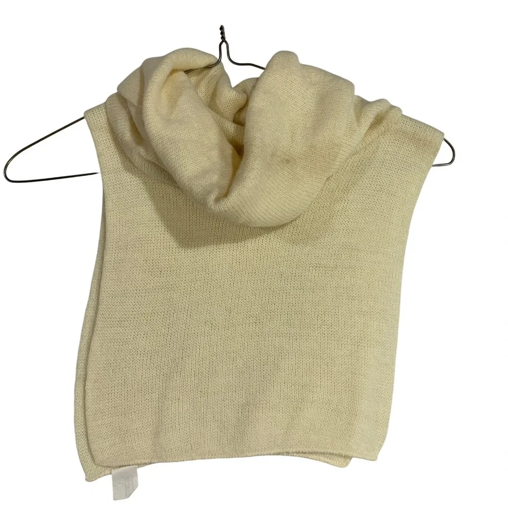 Womens Faux Turtleneck Knit Cowl Neck Cream Sleeveless Sweater Vest Hand Wash‎